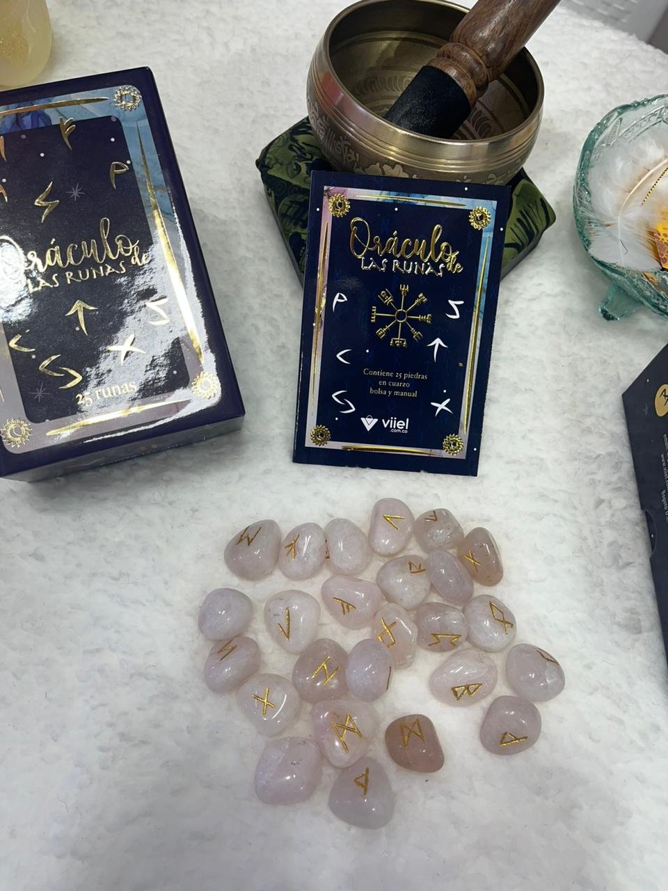 ORACULO-DE-LAS-RUNAS-CURAZO-ROSADO
